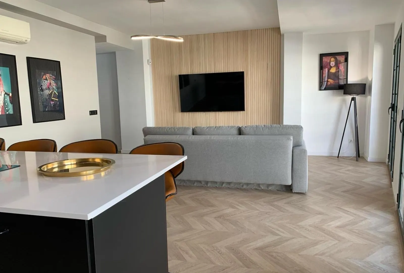 House Of Maximus - High Standing - Centre 90M2 Διαμέρισμα Τορρεμολίνος